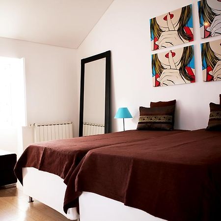 Triplex With Garage - Praca Das Flores Lissabon Zimmer foto