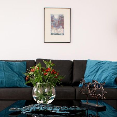 Triplex With Garage - Praca Das Flores Lissabon Zimmer foto