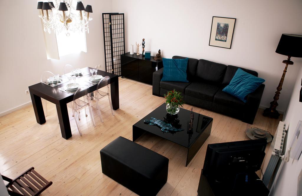 Triplex With Garage - Praca Das Flores Lissabon Zimmer foto