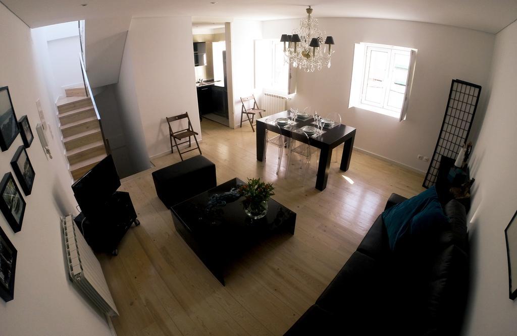 Triplex With Garage - Praca Das Flores Lissabon Zimmer foto